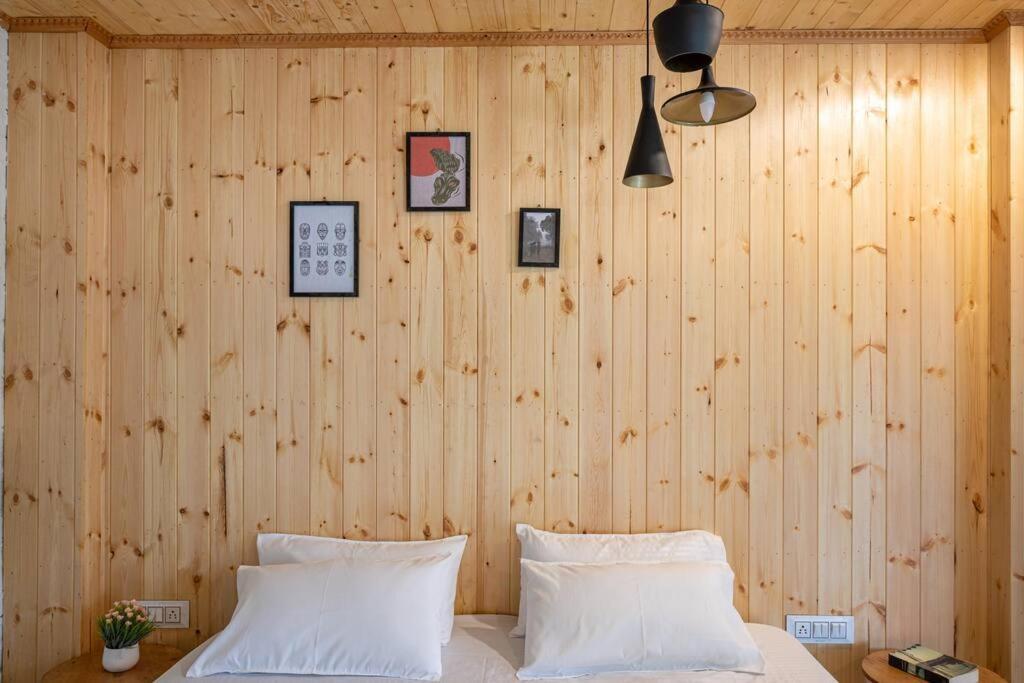 The Hill Story, Entire Chalet, Offbeat,Cozy 무소리에 외부 사진