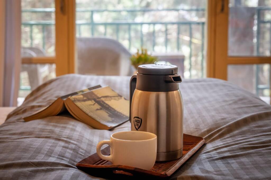 The Hill Story, Entire Chalet, Offbeat,Cozy 무소리에 외부 사진