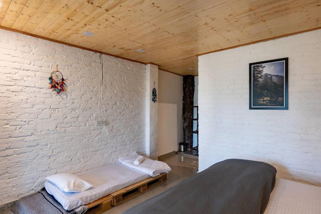 The Hill Story, Entire Chalet, Offbeat,Cozy 무소리에 외부 사진